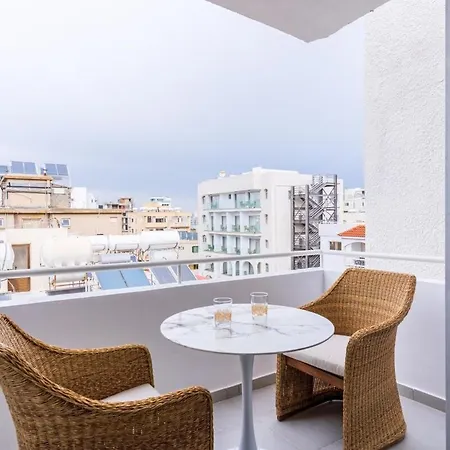 Dune - 1 Bedroom Retreat W Balcony In Mackenzie Apartment Larnaca